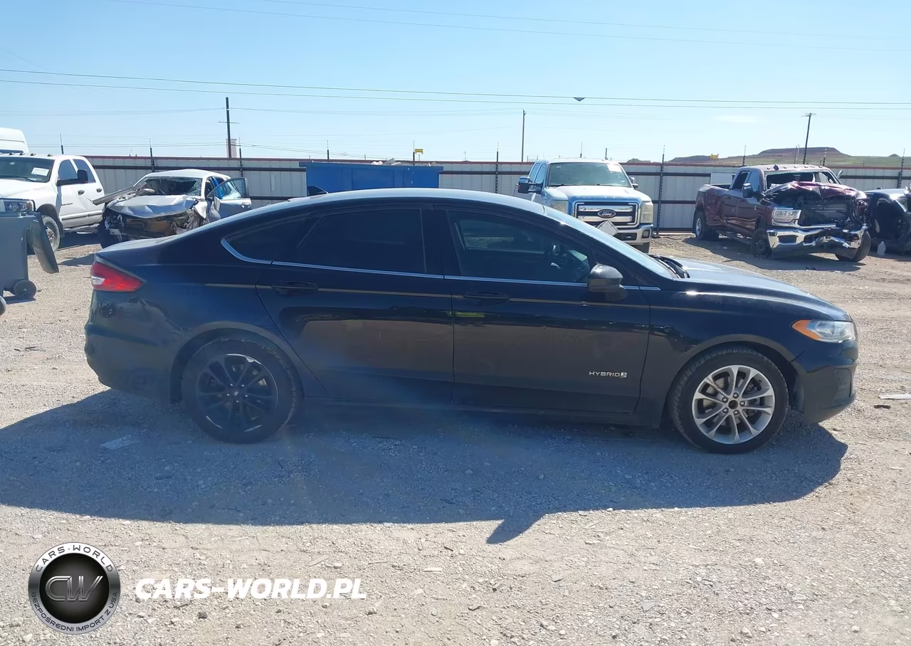 2019 Ford Fusion Hybrid Se VIN:3FA6P0LUXKR126072 - 13