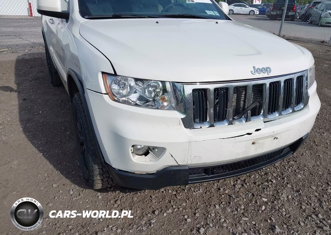 2011 Jeep Grand Cherokee Laredo VIN:1J4RR4GT4BC610466 - 6