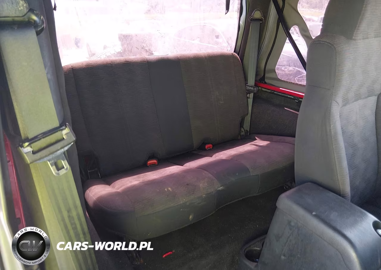 2003 Jeep Wrangler X VIN:1J4FA39S33P320528 - 8