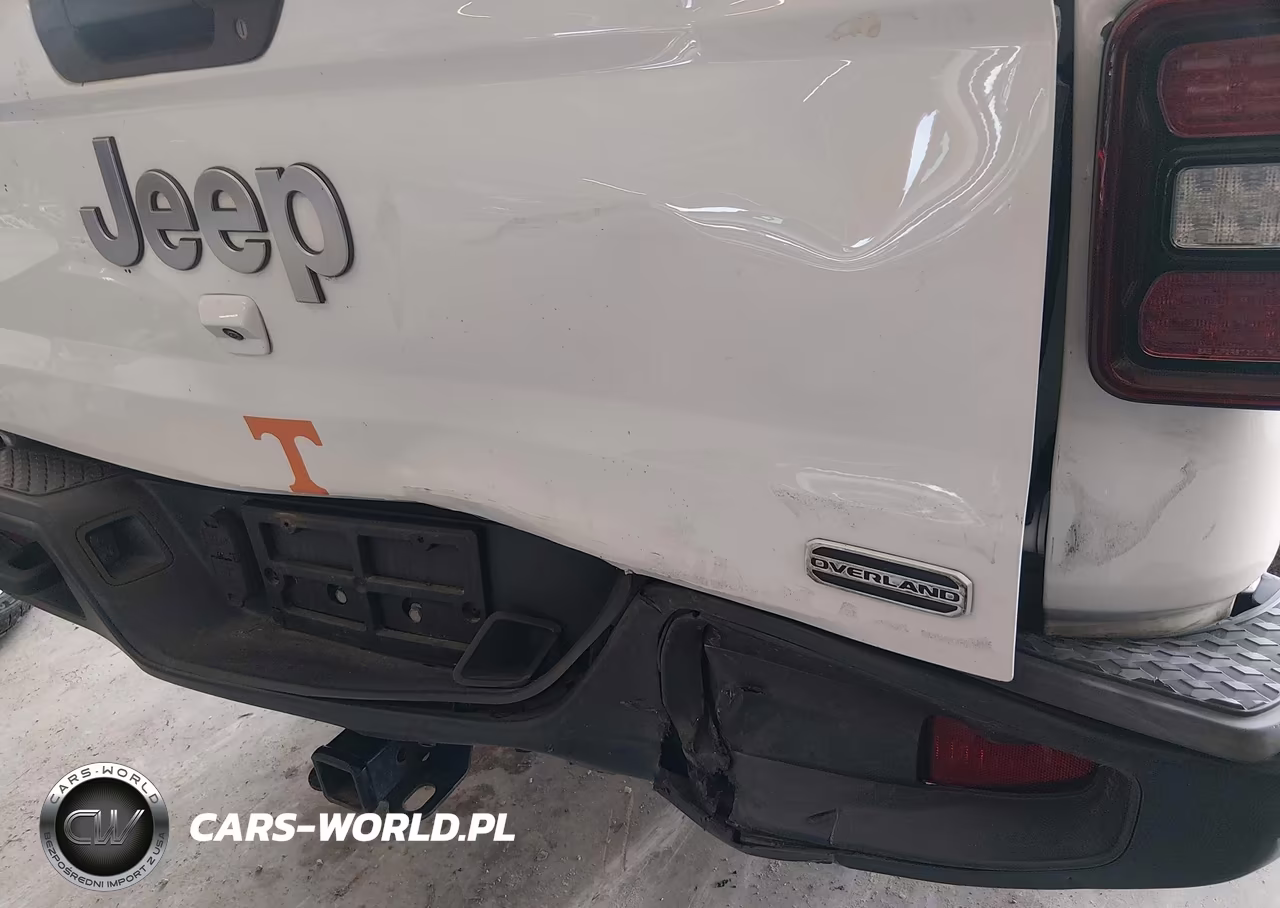 2020 Jeep Gladiator Overland 4X4 VIN:1C6HJTFG1LL103492 - 18