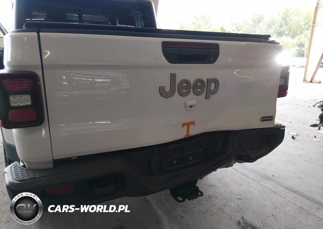 2020 Jeep Gladiator Overland 4X4 VIN:1C6HJTFG1LL103492 - 6