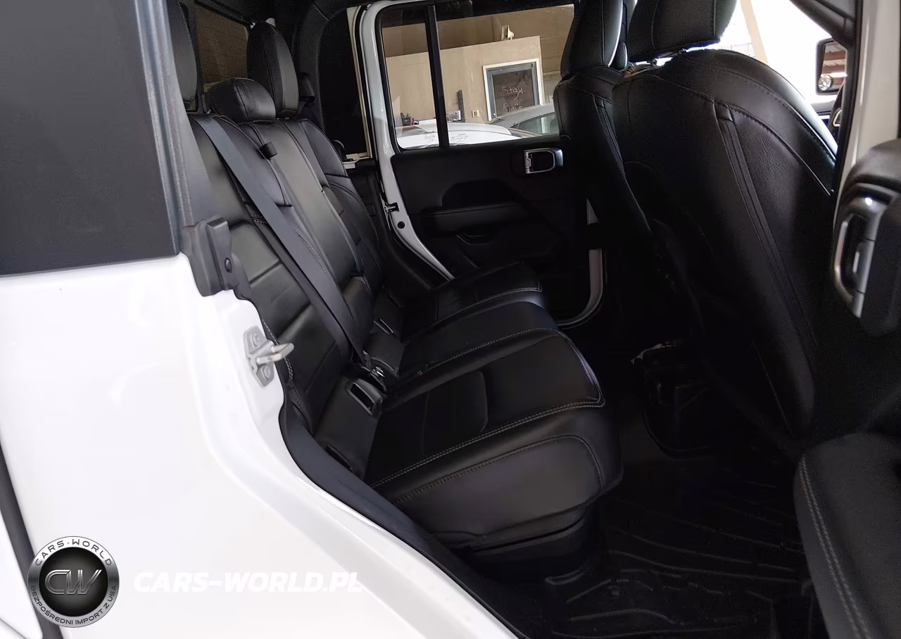 2020 Jeep Gladiator Overland 4X4 VIN:1C6HJTFG1LL103492 - 8