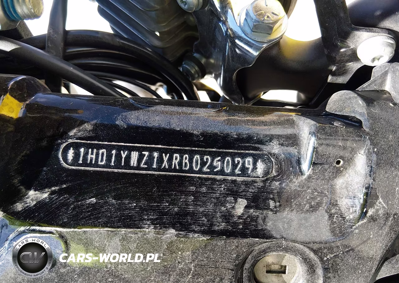 2024 Harley-Davidson Fxlrs VIN:1HD1YWZ1XRB025029 - 10