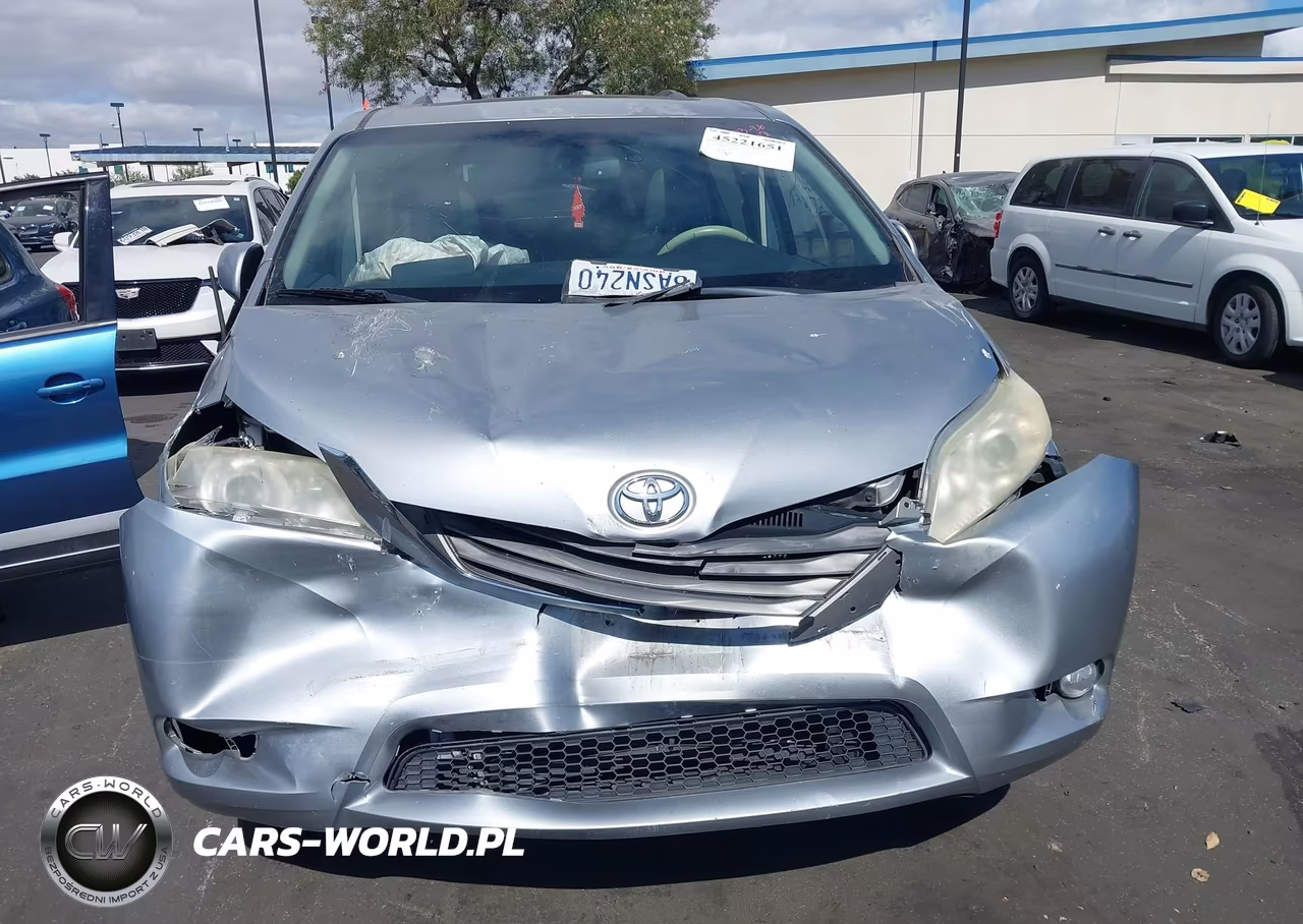2011 Toyota Sienna Xle V6 VIN:5TDYK3DC0BS039366 - 13