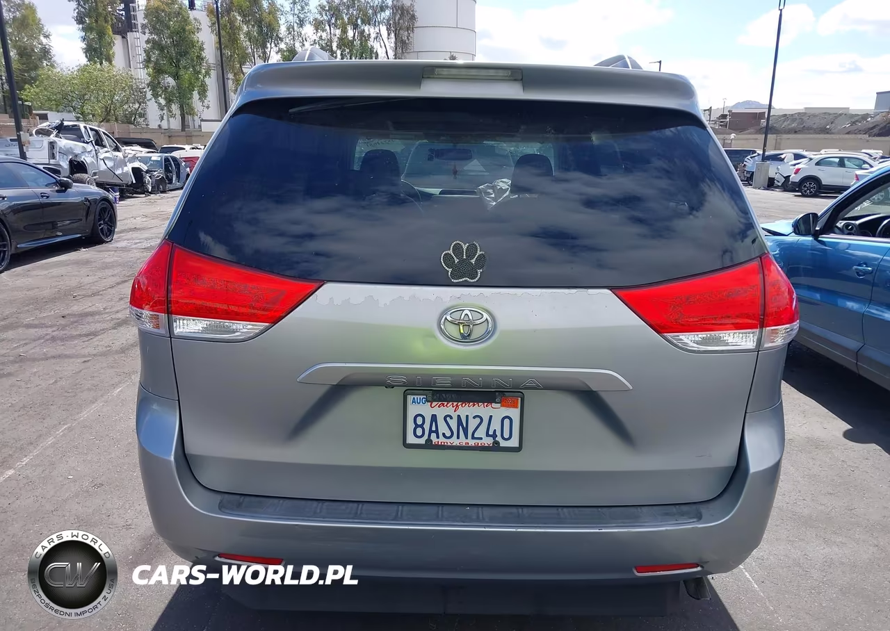 2011 Toyota Sienna Xle V6 VIN:5TDYK3DC0BS039366 - 17