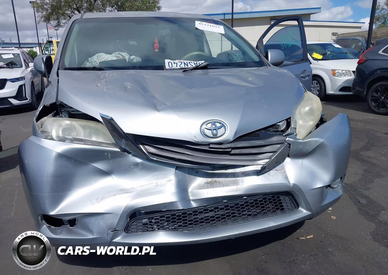 2011 Toyota Sienna Xle V6 VIN:5TDYK3DC0BS039366 - 6