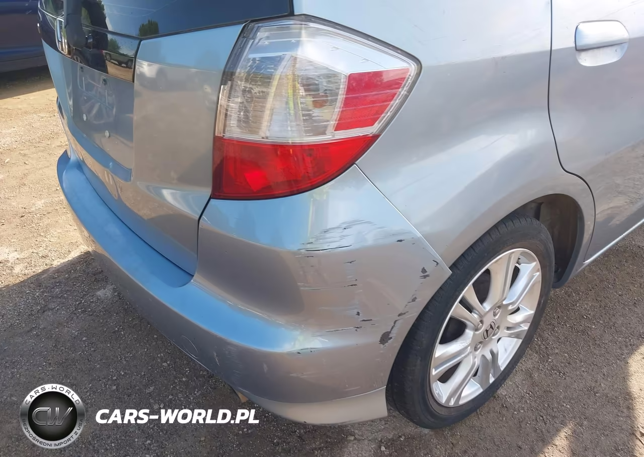 2011 Honda Fit Sport VIN:JHMGE8H52BC002749 - 12