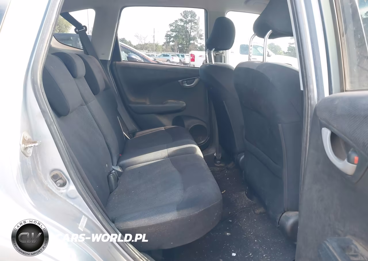 2011 Honda Fit Sport VIN:JHMGE8H52BC002749 - 8