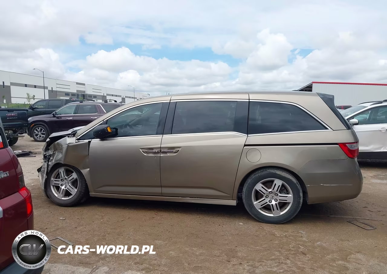 2011 Honda Odyssey Touring-Touring Elite VIN:5FNRL5H92BB006742 - 14