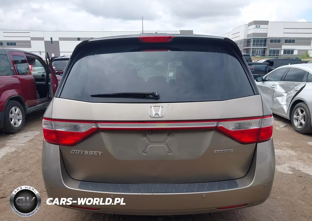 2011 Honda Odyssey Touring-Touring Elite VIN:5FNRL5H92BB006742 - 16