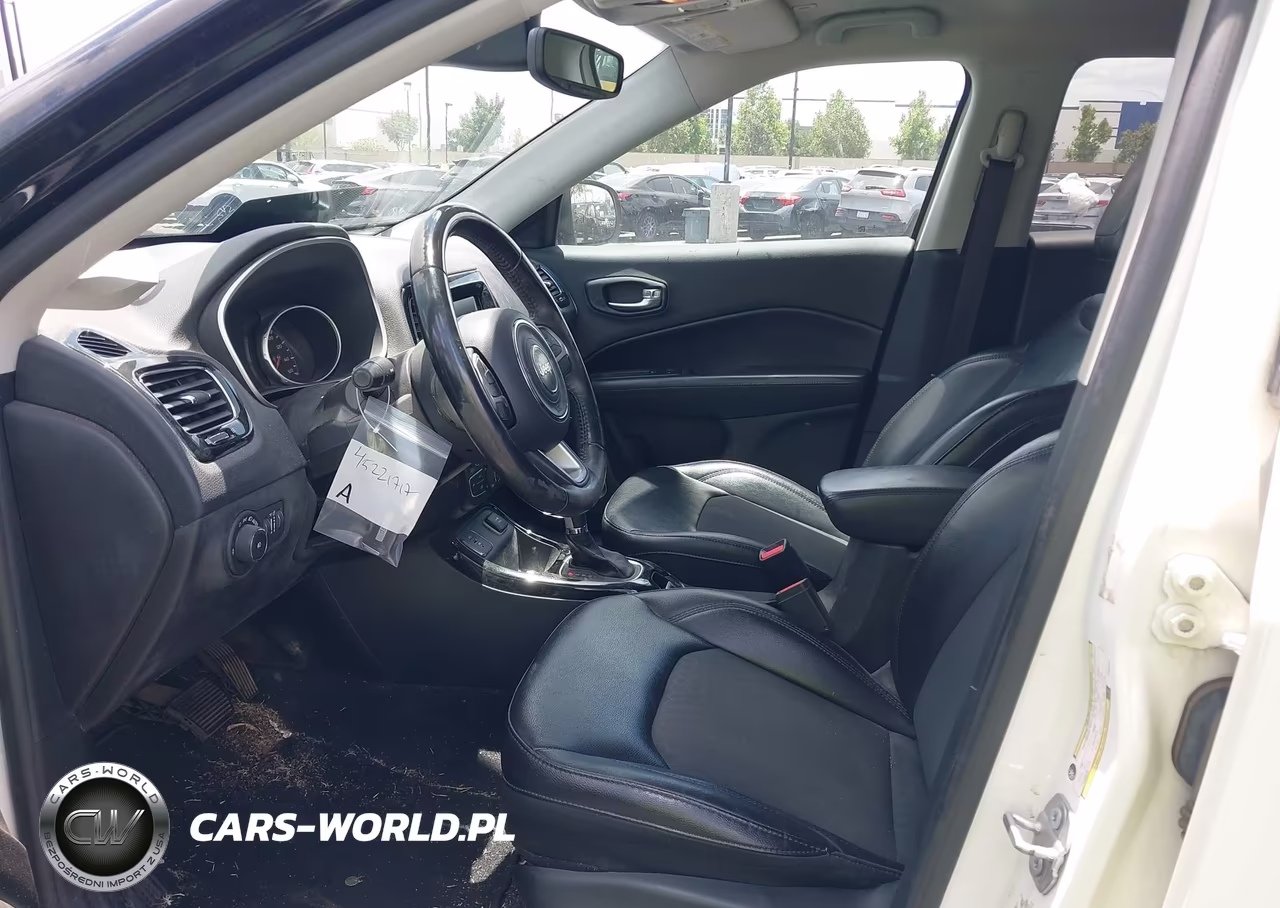 2018 Jeep Compass Altitude Fwd VIN:3C4NJCBB6JT502051 - 5