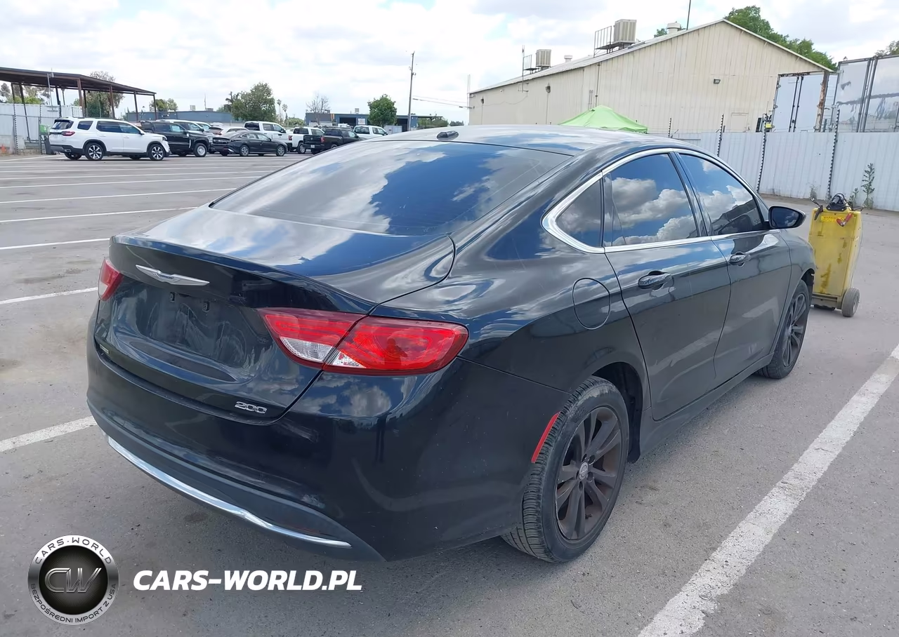 2015 Chrysler 200 Limited VIN:1C3CCCAB8FN687671 - 4
