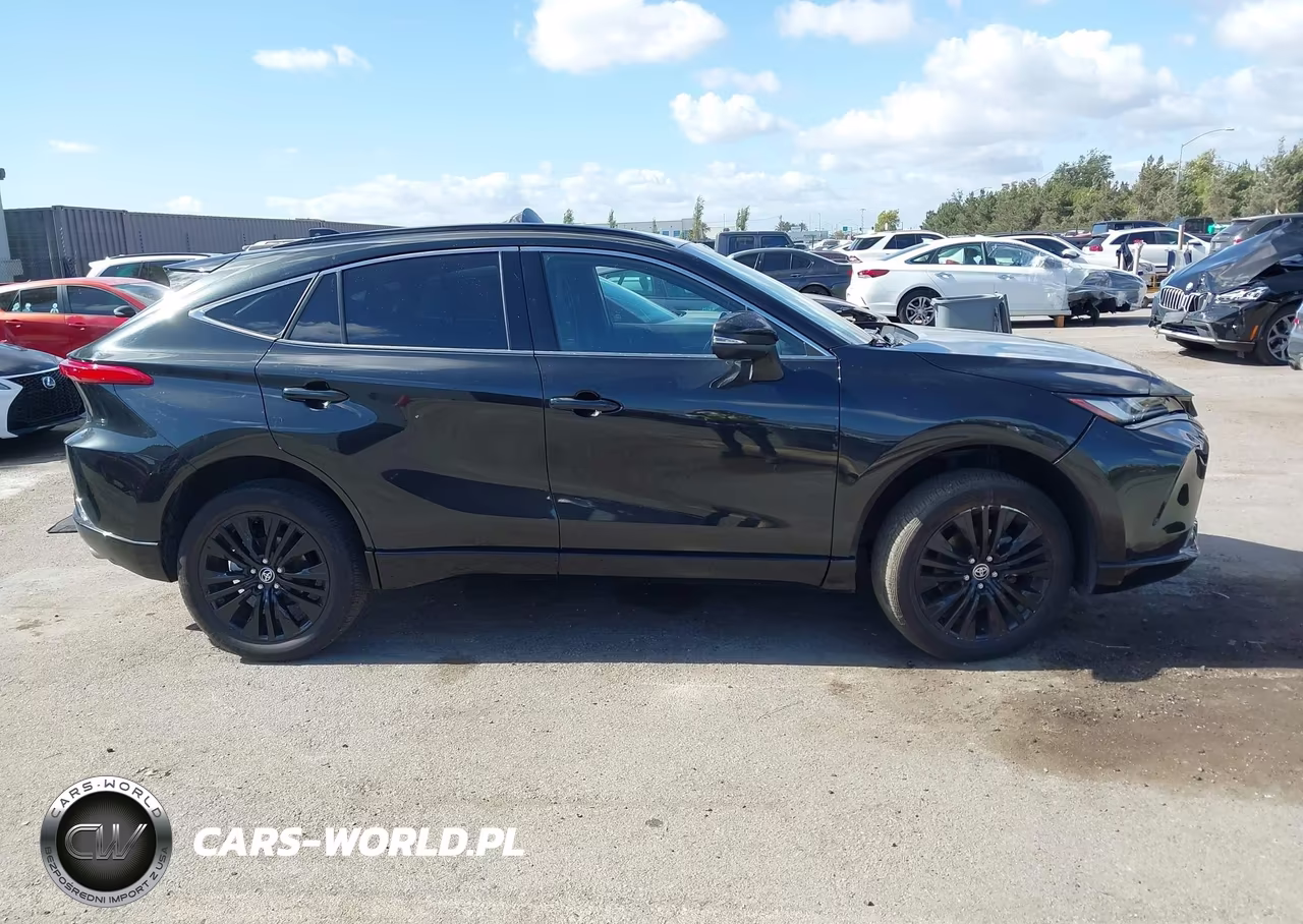 2024 Toyota Venza Nightshade Edition VIN:JTEAAAAHXRJ184295 - 13