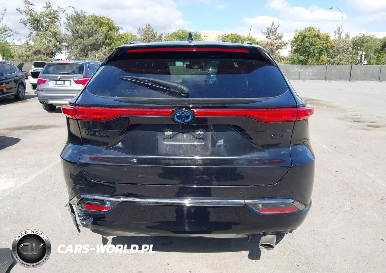 2024 Toyota Venza Nightshade Edition VIN:JTEAAAAHXRJ184295 - 16