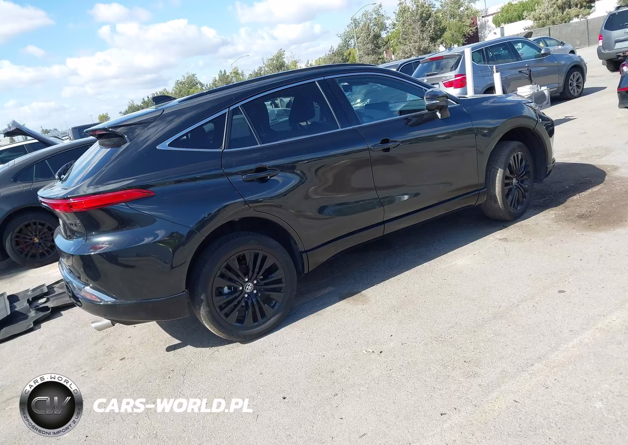 2024 Toyota Venza Nightshade Edition VIN:JTEAAAAHXRJ184295 - 4
