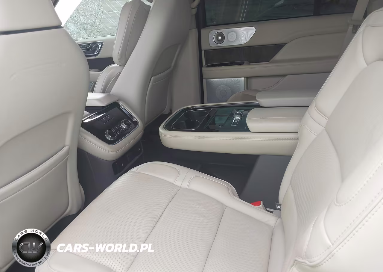 2019 Lincoln Navigator Reserve VIN:5LMJJ2LT7KEL11796 - 8
