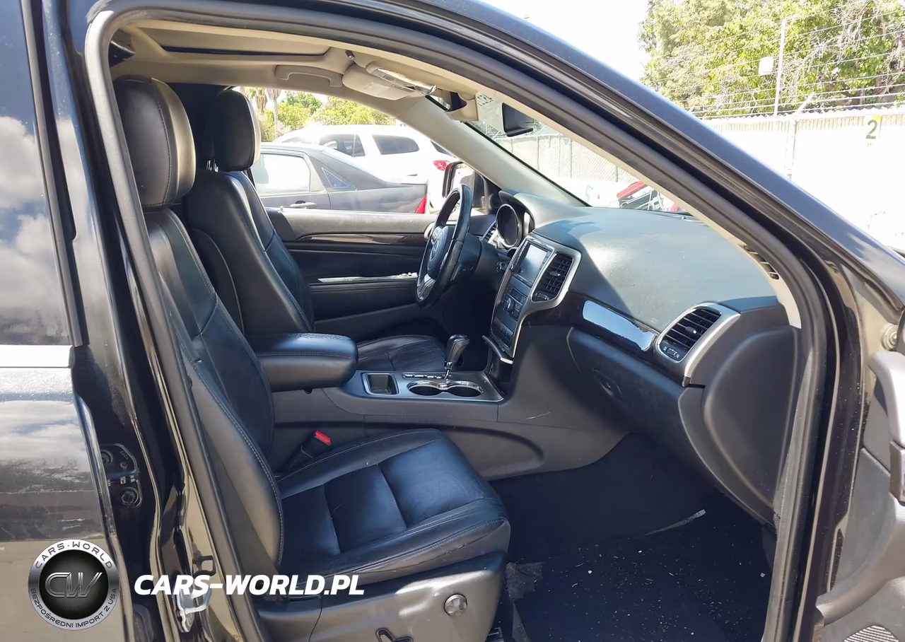 2011 Jeep Grand Cherokee Laredo VIN:1J4RS4GGXBC672252 - 5
