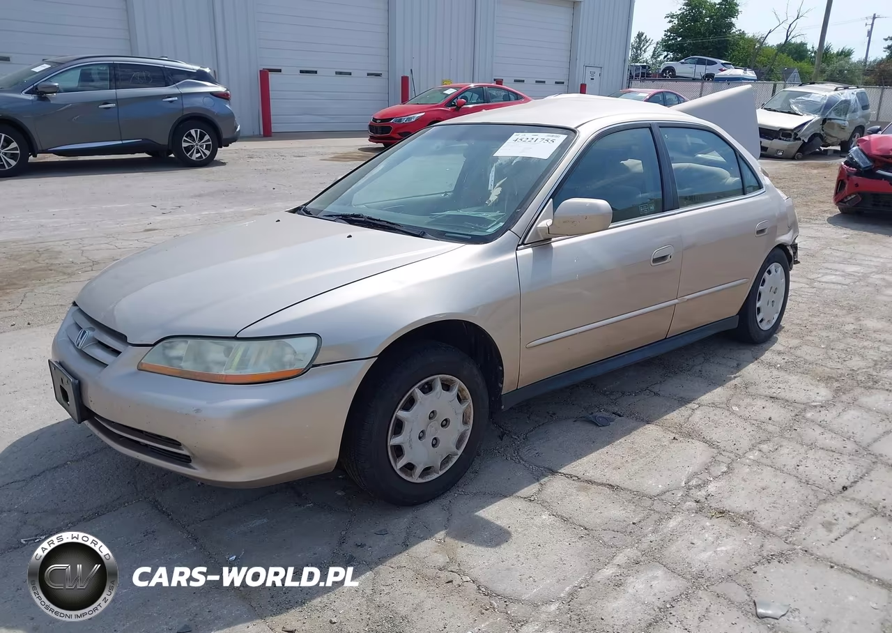 2002 Honda Accord 2.3 Lx VIN:3HGCG665X2G705323 - 2