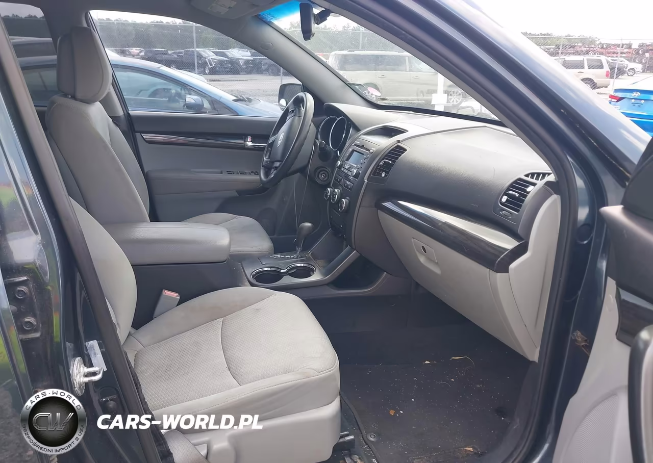 2011 Kia Sorento Lx VIN:5XYKT4A16BG168169 - 5