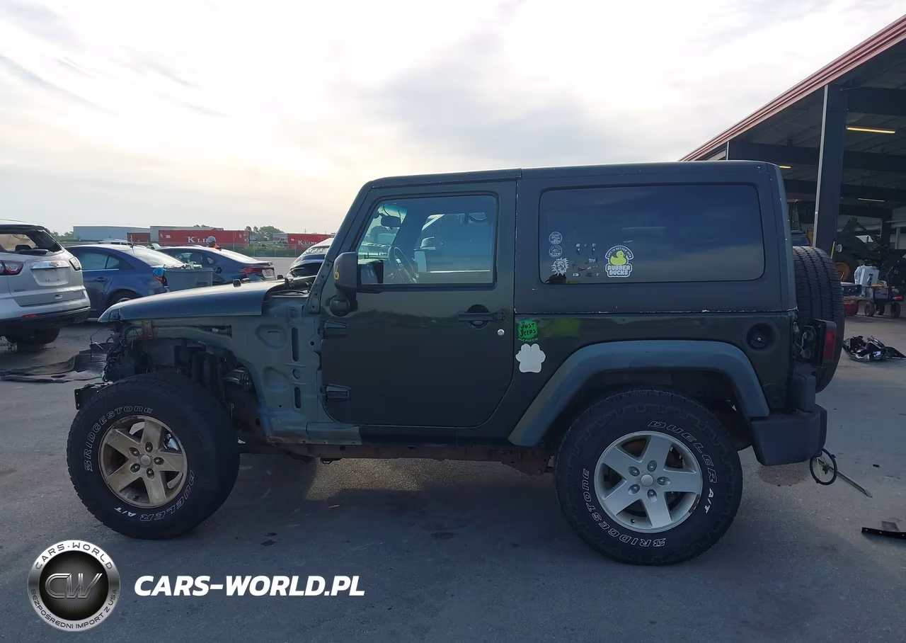 2011 Jeep Wrangler Sport VIN:1J4AA2D18BL570128 - 15