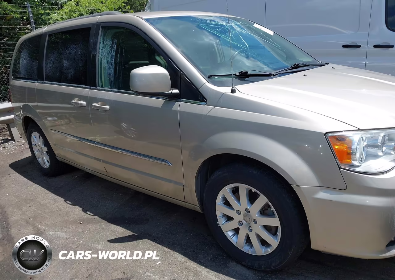 2016 Chrysler Town & Country Touring VIN:2C4RC1BG7GR231296 - 13