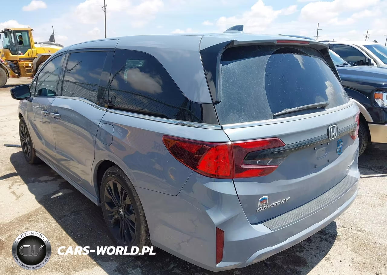 2025 Honda Odyssey Sport-L VIN:5FNRL6H73SB081051 - 3