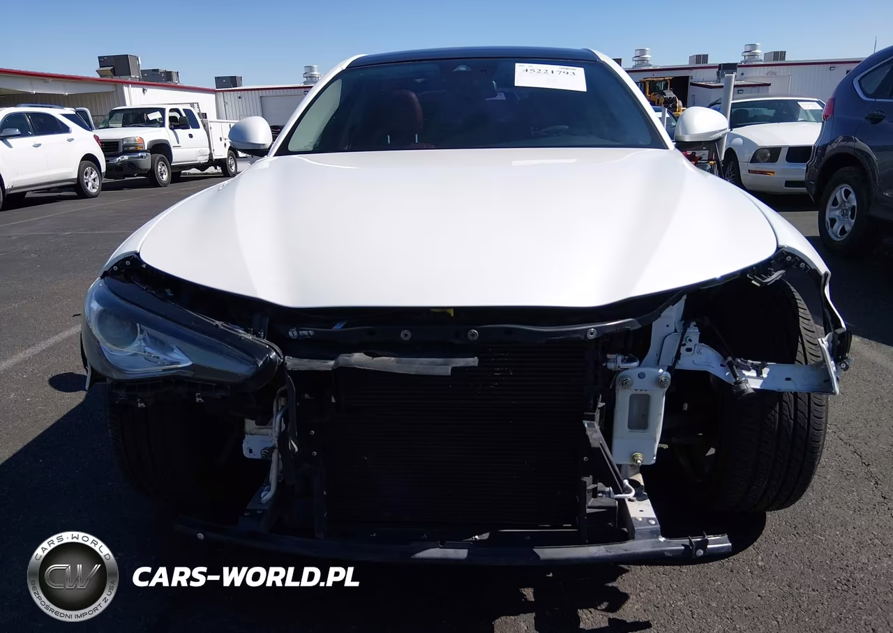 2017 Alfa Romeo Giulia Ti Rwd VIN:ZARFAECNXH7545773 - 6