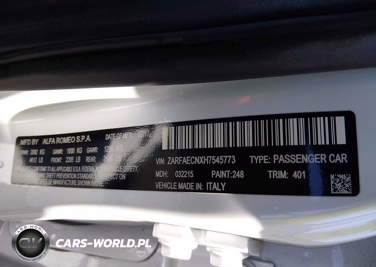 2017 Alfa Romeo Giulia Ti Rwd VIN:ZARFAECNXH7545773 - 9