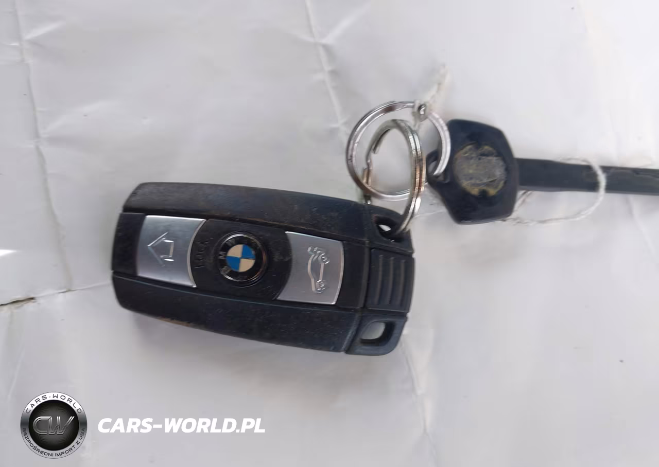 2010 BMW 528I xDrive VIN:WBANV1C59AC389173 - 11