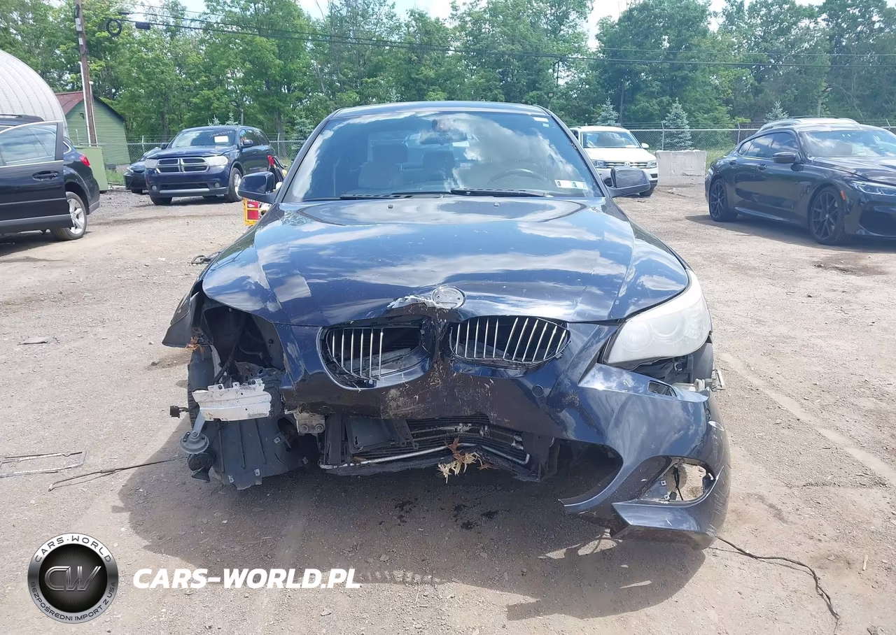 2010 BMW 528I xDrive VIN:WBANV1C59AC389173 - 13