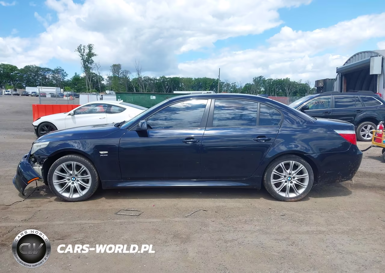 2010 BMW 528I xDrive VIN:WBANV1C59AC389173 - 15