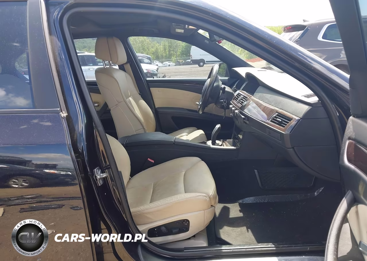 2010 BMW 528I xDrive VIN:WBANV1C59AC389173 - 5