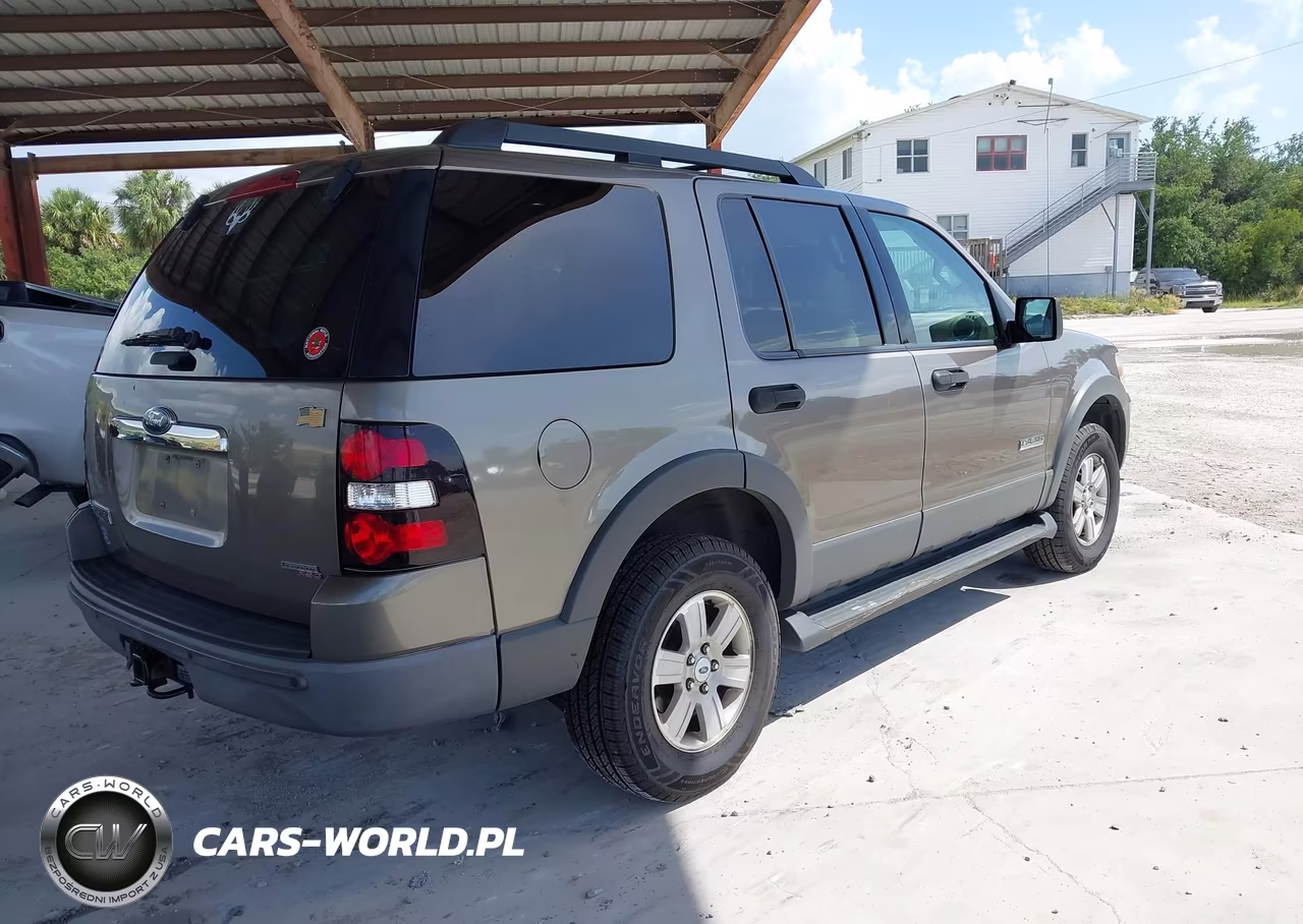 2006 Ford Explorer Xlt VIN:1FMEU73E16UA55497 - 4