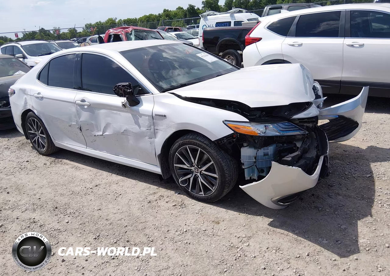 2021 Toyota Camry Xle Hybrid – zdjęcie 1 z 16