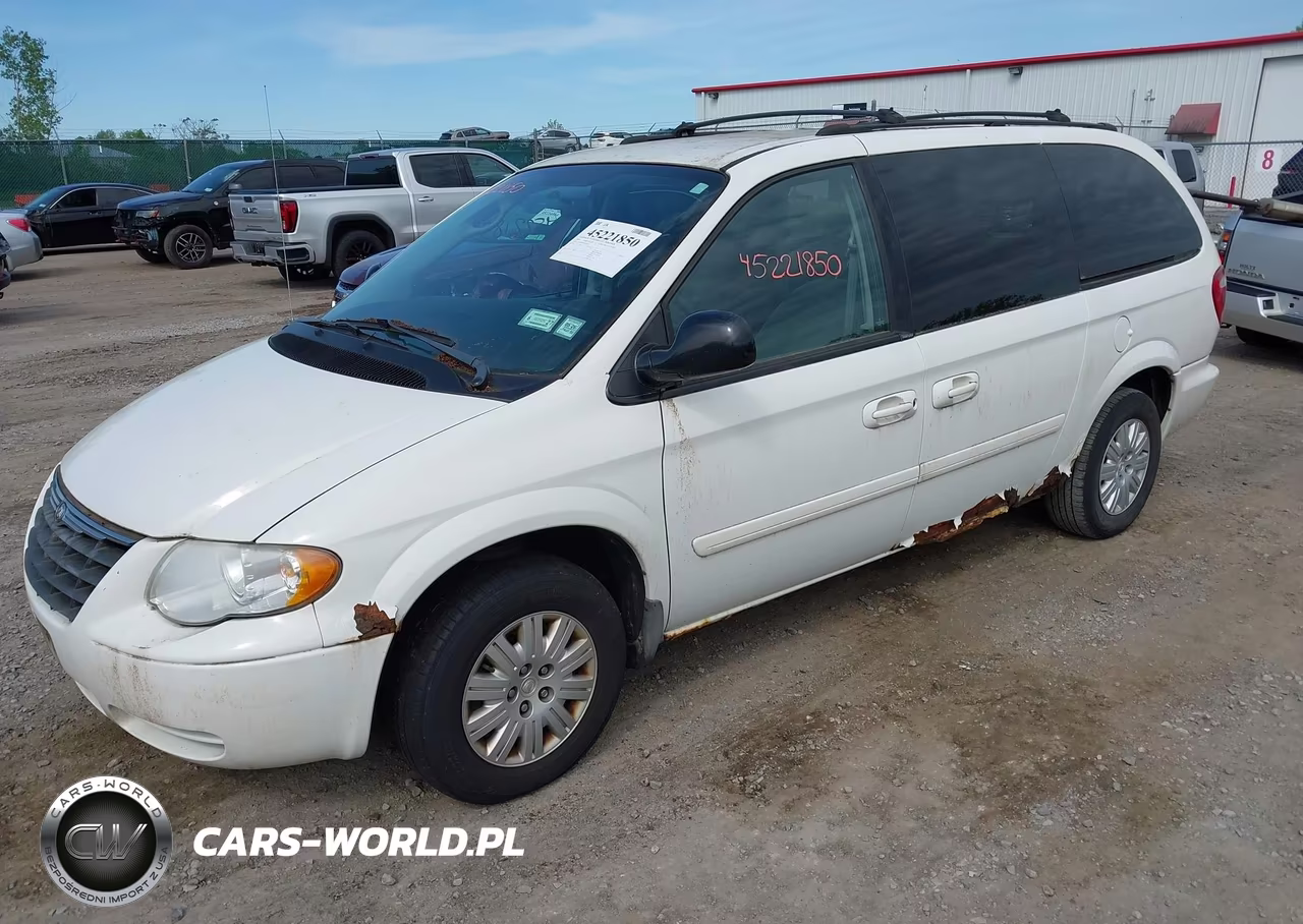 2005 Chrysler Town & Country Lx VIN:2C4GP44R05R524742 - 2