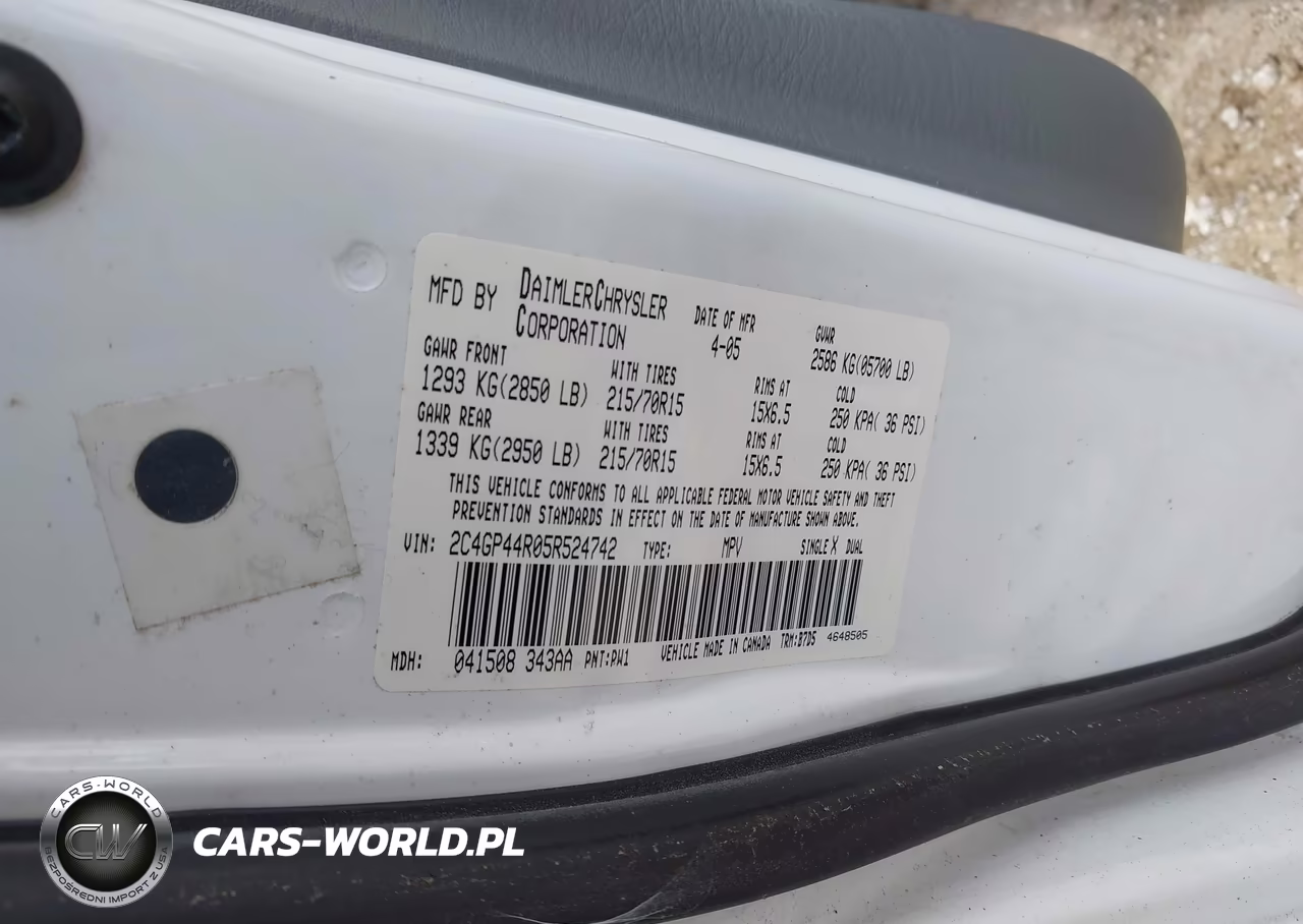 2005 Chrysler Town & Country Lx VIN:2C4GP44R05R524742 - 9