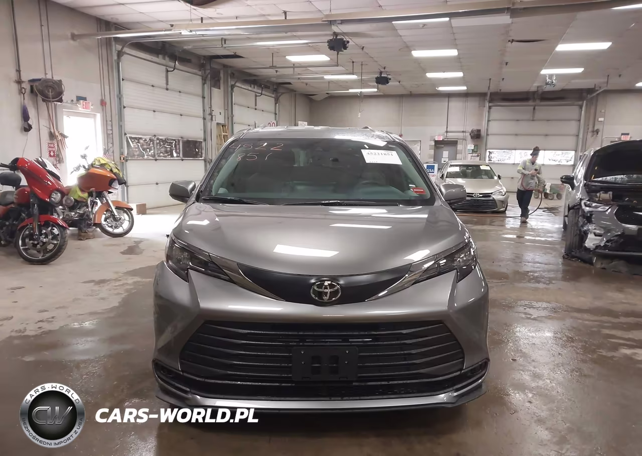 2026 Toyota Sienna Le VIN:5TDKSKFC4TS251833 - 12