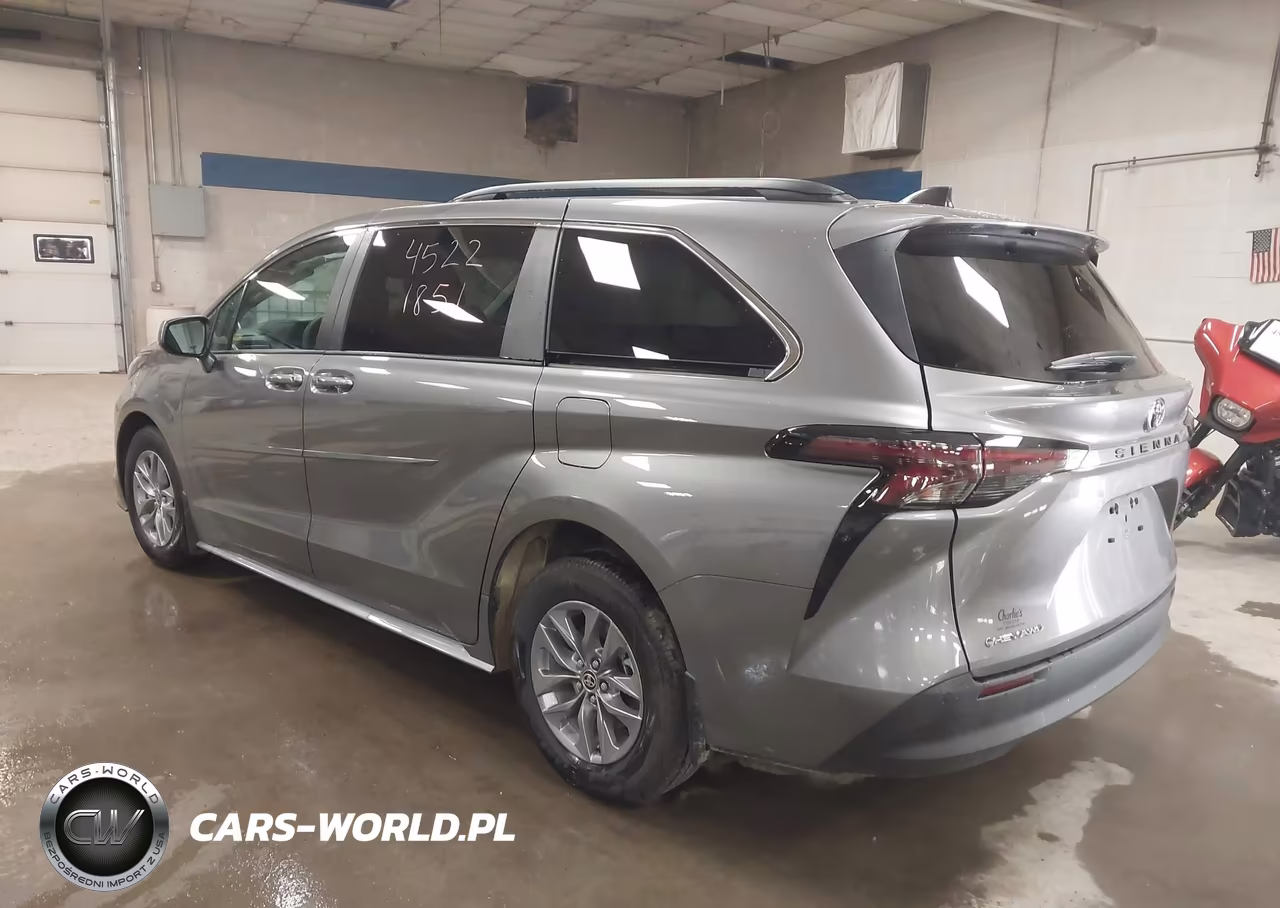 2026 Toyota Sienna Le VIN:5TDKSKFC4TS251833 - 3