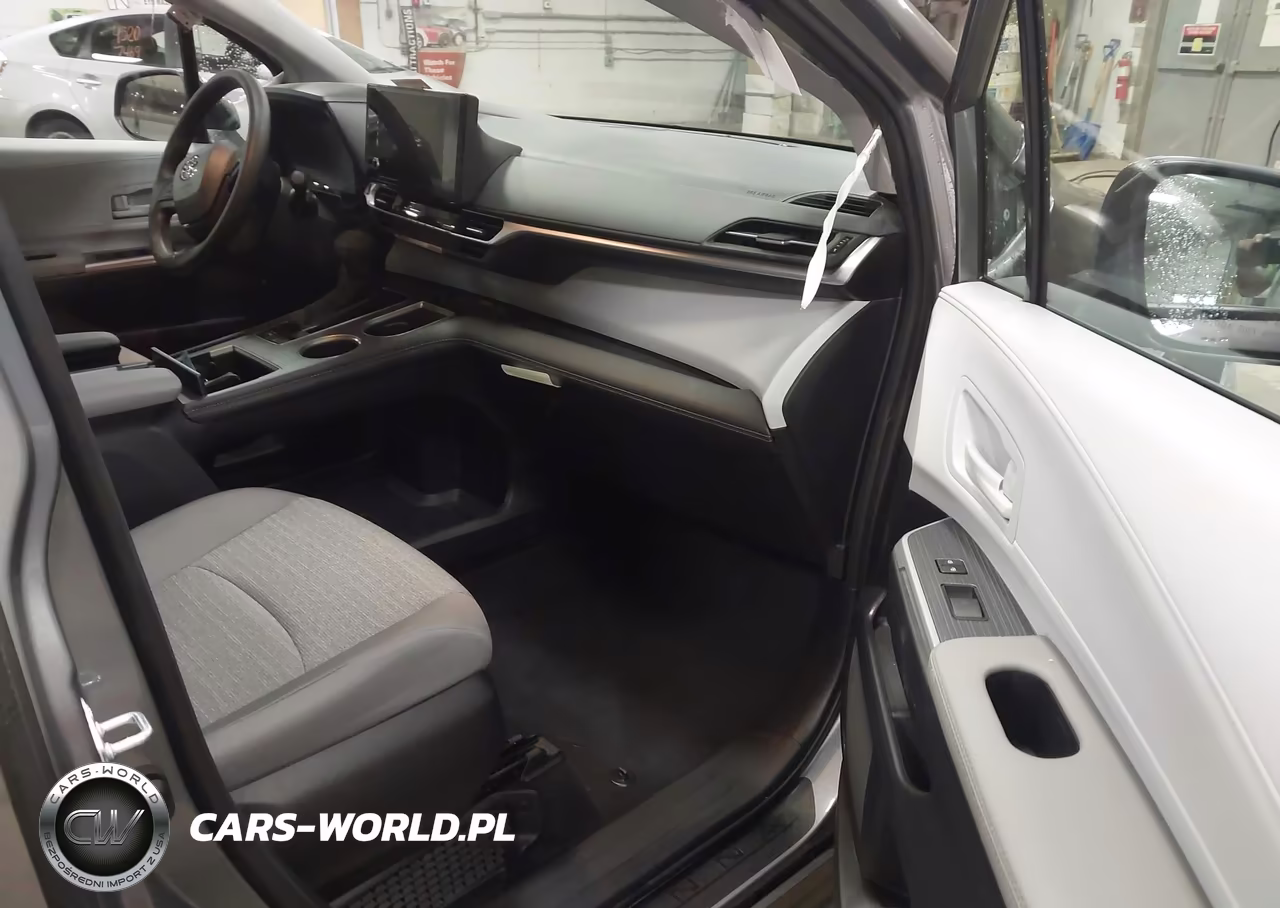2026 Toyota Sienna Le VIN:5TDKSKFC4TS251833 - 5