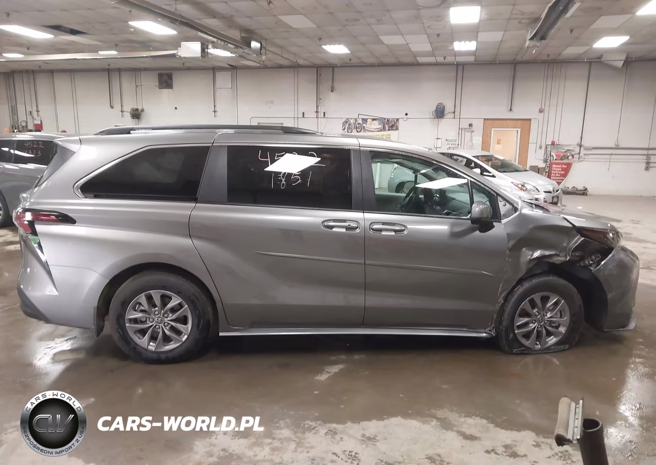 2026 Toyota Sienna Le VIN:5TDKSKFC4TS251833 - 6