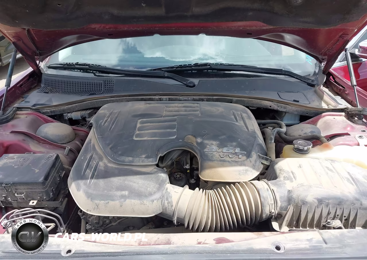 2019 Chrysler 300 Limited VIN:2C3CCAEG7KH609685 - 10