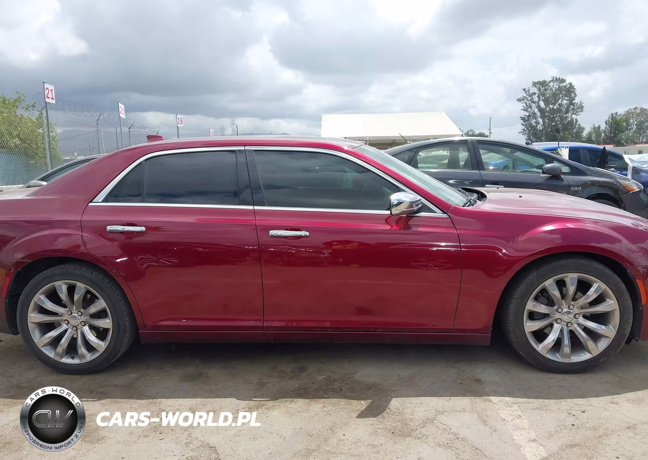 2019 Chrysler 300 Limited VIN:2C3CCAEG7KH609685 - 13