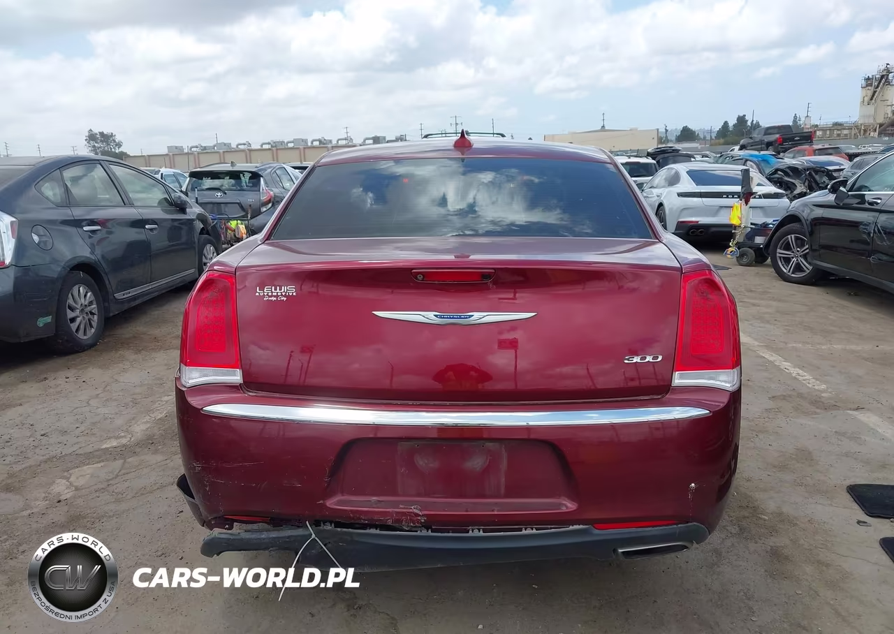 2019 Chrysler 300 Limited VIN:2C3CCAEG7KH609685 - 16