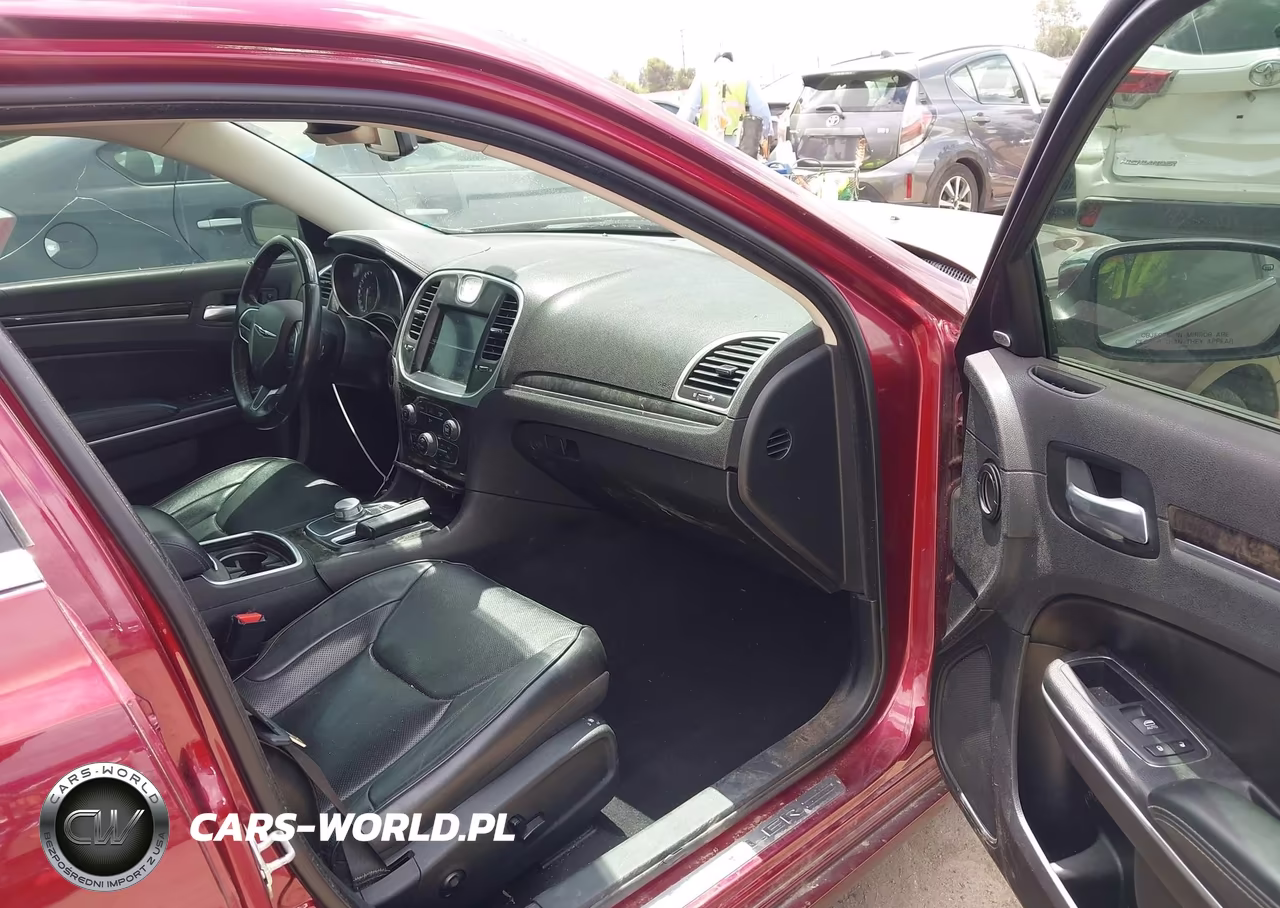 2019 Chrysler 300 Limited VIN:2C3CCAEG7KH609685 - 5