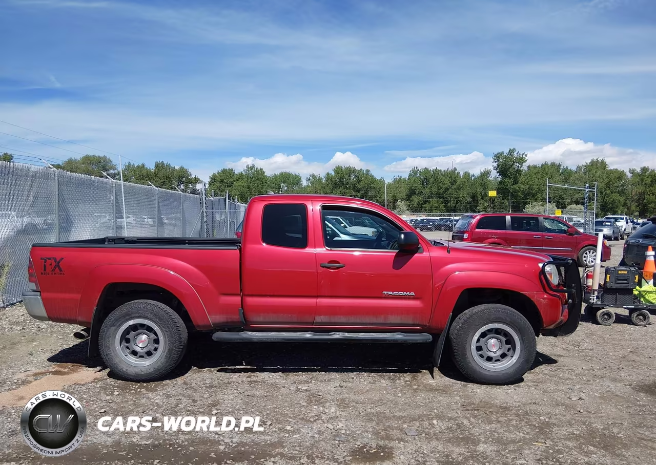 2014 Toyota Tacoma Base V6 VIN:5TFUU4EN1EX105775 - 13