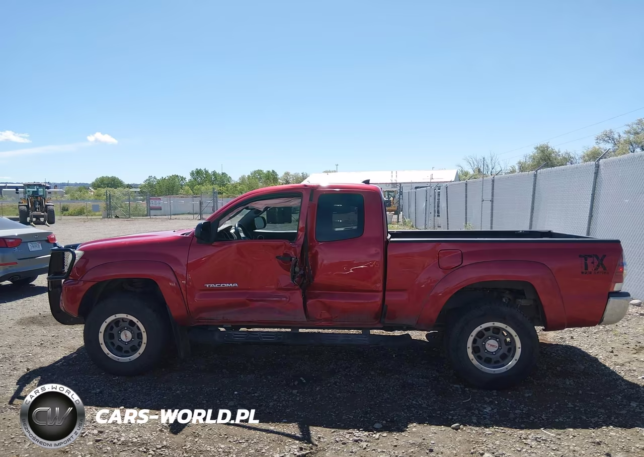 2014 Toyota Tacoma Base V6 VIN:5TFUU4EN1EX105775 - 14