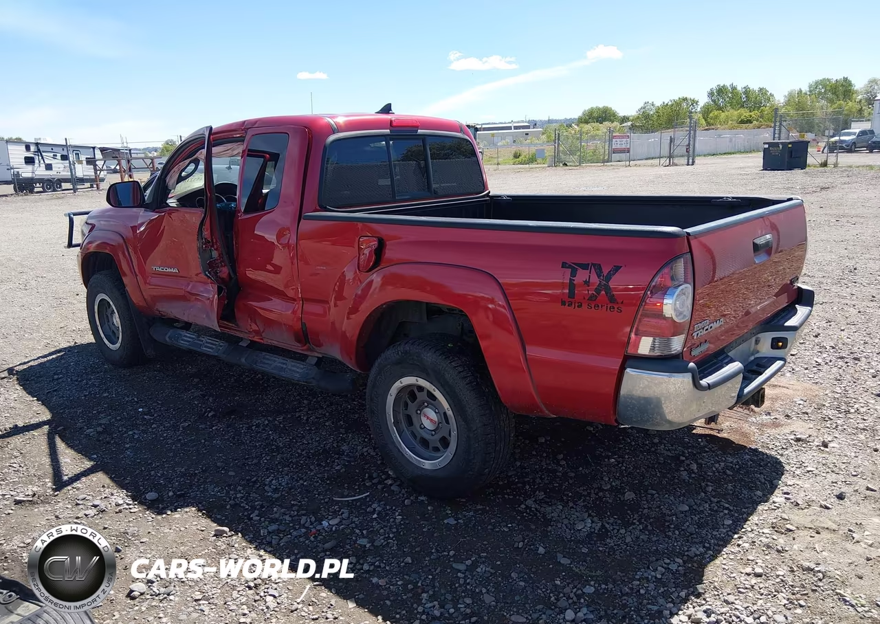 2014 Toyota Tacoma Base V6 VIN:5TFUU4EN1EX105775 - 3