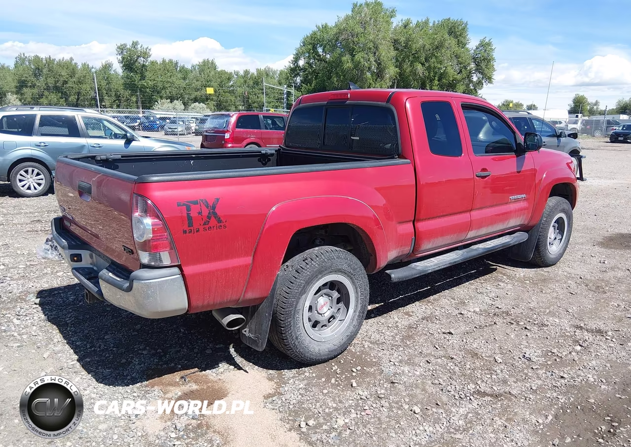 2014 Toyota Tacoma Base V6 VIN:5TFUU4EN1EX105775 - 4
