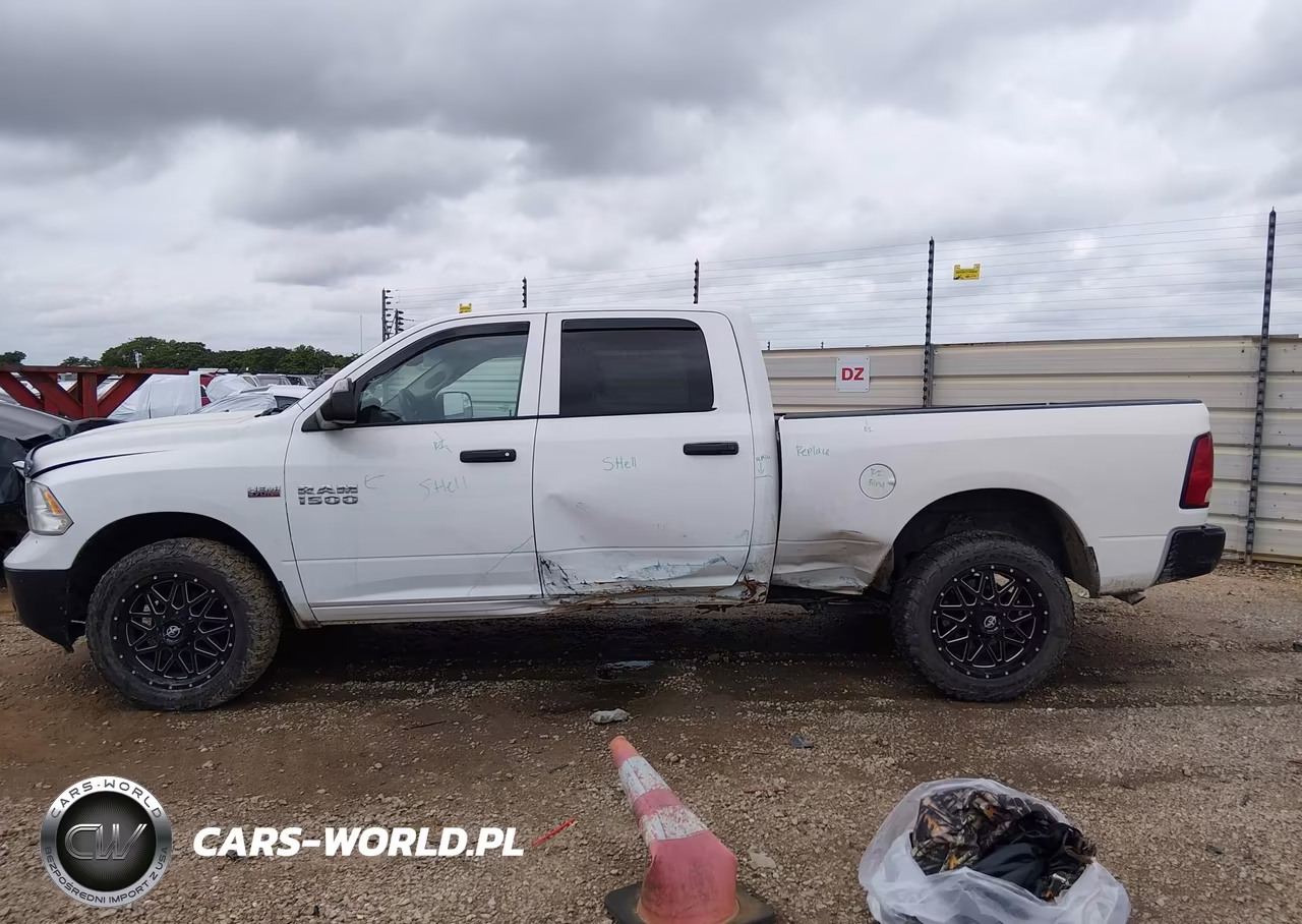 2018 Ram 1500 Tradesman 4X4 6'4 Box VIN:1C6RR7ST1JS288492 - 14