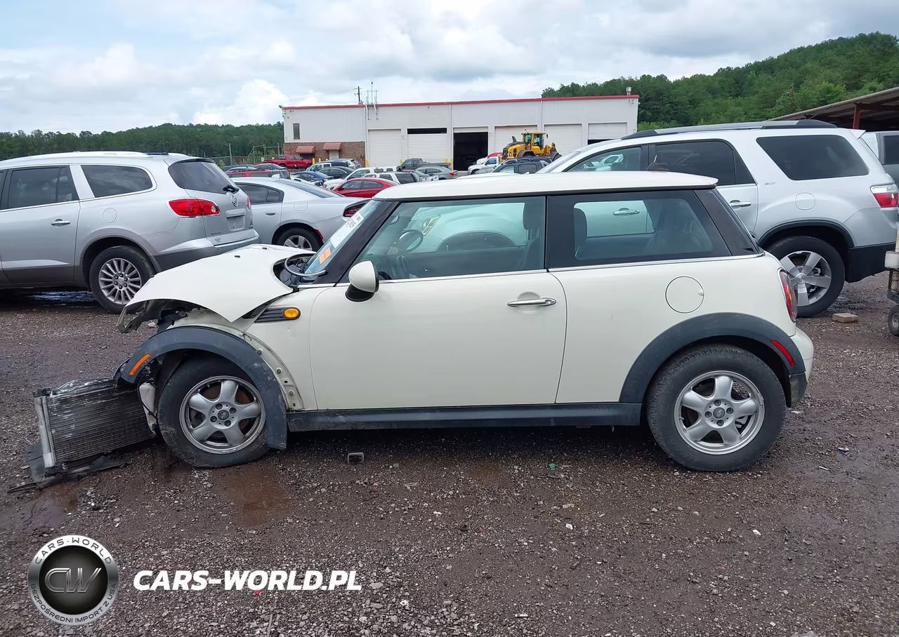 2010 Mini Cooper VIN:WMWMF3C52ATZ27037 - 15